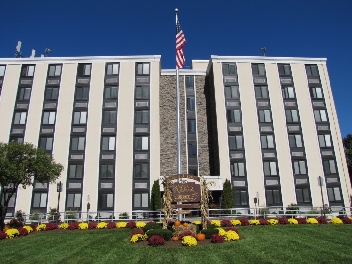 Dover Senior Housing Interfaith Food Pantry Network